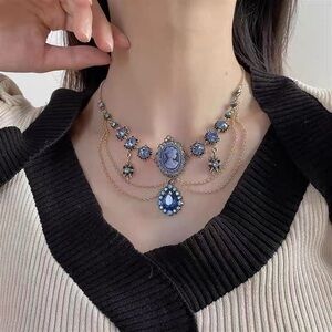 COPY - France Beauty Girl Necklace